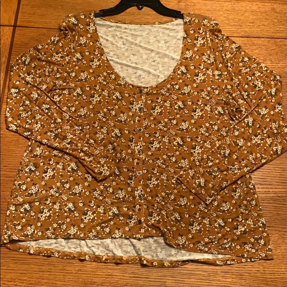 American Eagle shirt